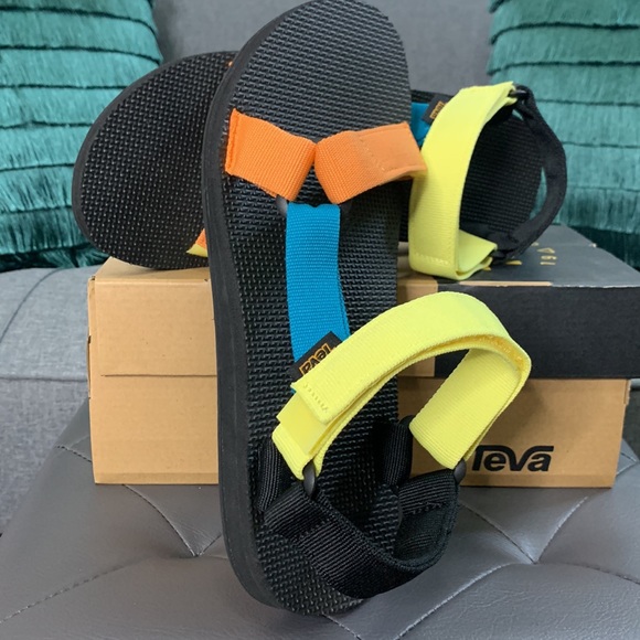 💎 Teva Original Universal Sandal - Picture 2 of 6